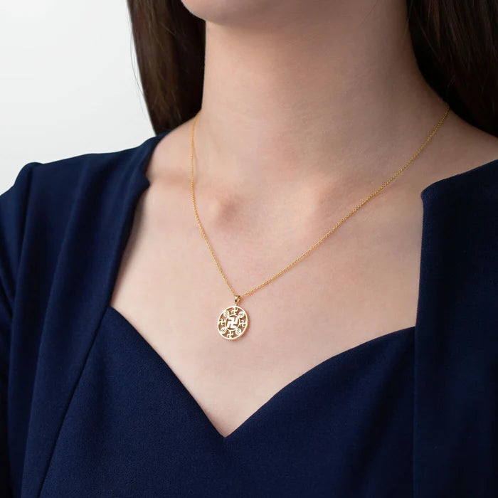 Falun Pendant 17mm and Cable Chain 18kt Yellow Gold
